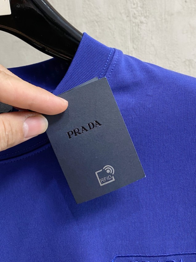 プラダ 長袖Tシャツ メンズ 偽物 高級感仕上げ 安心サイト ブルーカラー ロゴ刺繍モデル 上質コットン素材で快適な着心地_5