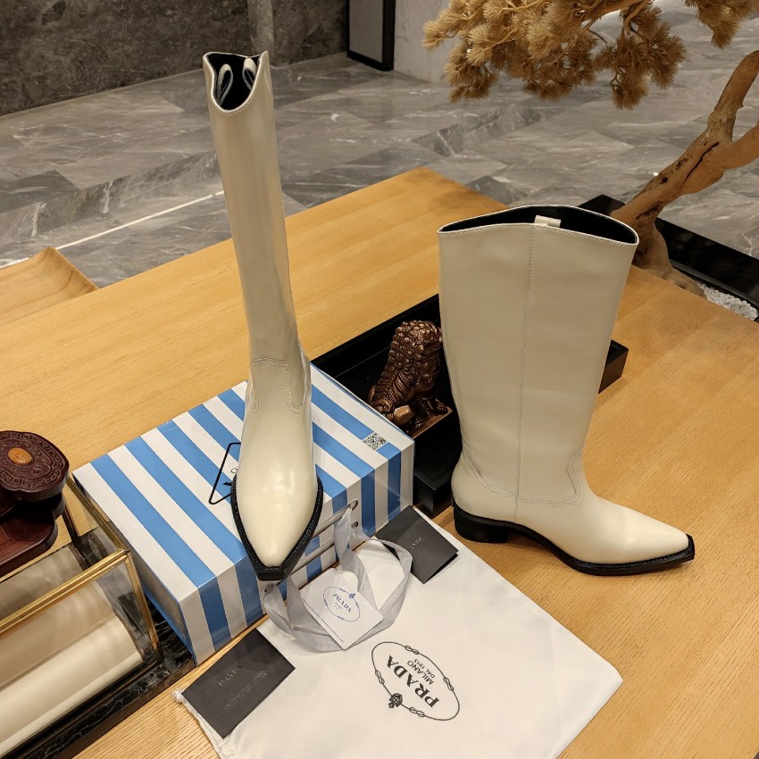 プラダ ロングブーツ レディース ブランド コピー 定番人気 再販リクエスト多数 ホワイトカーフレザー仕様 高級感抜群_6