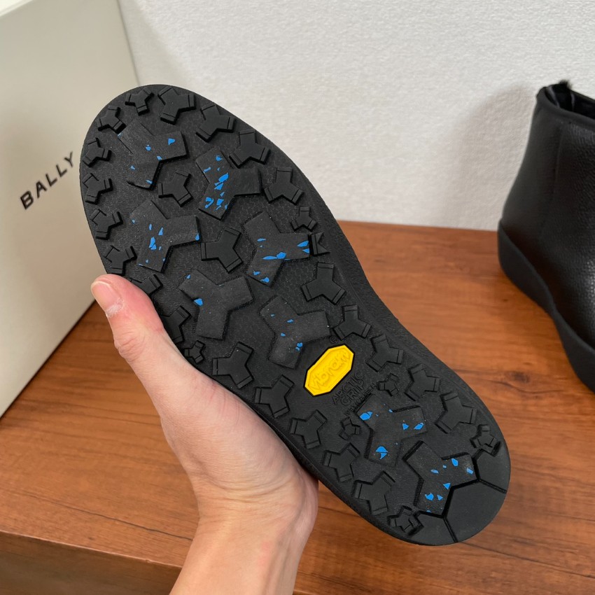 バリー ショートブーツ 偽物 バレない再現度 2025新作 グレインレザー仕様 高級感仕上げ 上質感漂うモデル 追跡可能 発送保証_5