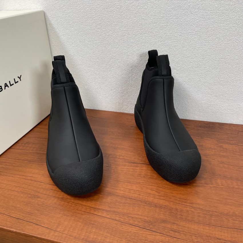 バリー ショートブーツ 格安 2025新作 オールブラック仕様 高再現度モデル 精密ディテール 上質仕立て リピーター多数 発送保証_3