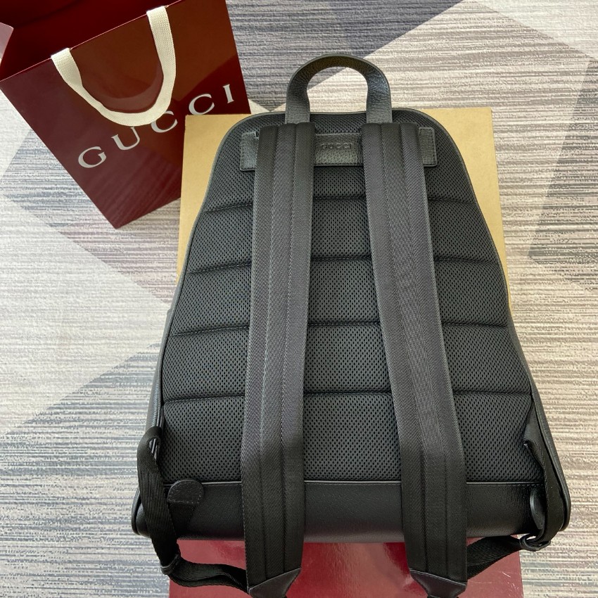 グッチ バックパック 2025新作 高仿 優良サイト GGロゴ 本革使用 ウェブストライプ 高級感仕上げ 安心通販_3