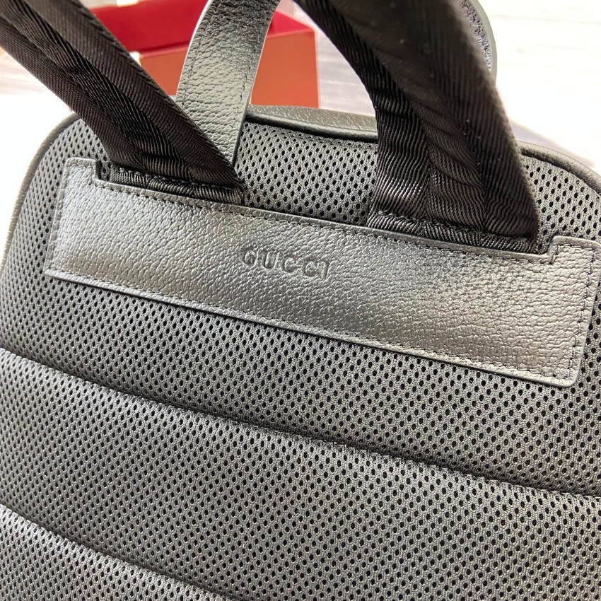グッチ バックパック 2025新作 高仿 優良サイト GGロゴ 本革使用 ウェブストライプ 高級感仕上げ 安心通販_8