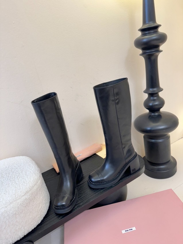 ミュウミュウ ロングブーツ 2025新作 激安 高級レベル仕様 本革使用 精密ディテール 丁寧な縫製 安心サイト リピーター多数_2