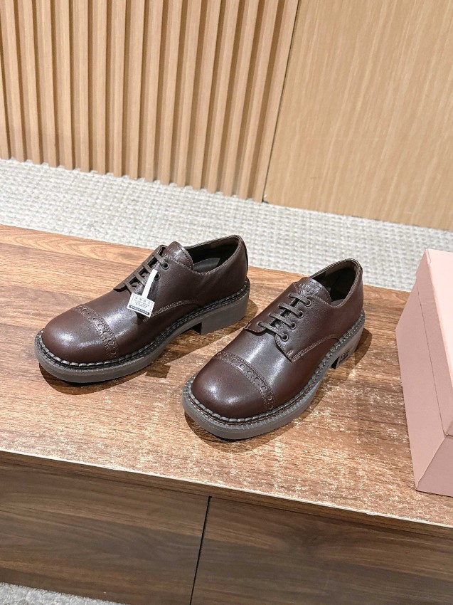 ミュウミュウ レザーシューズ 2025新作 スーパーコピー 優良サイト 高品質仕上げ 本格派モデル 高級感漂う 安心サイト_3