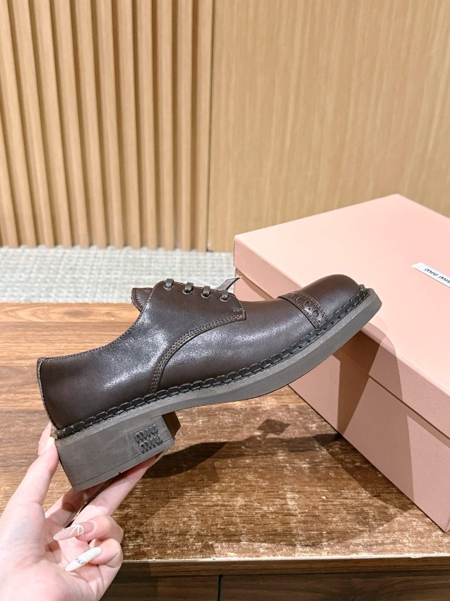 ミュウミュウ レザーシューズ 2025新作 スーパーコピー 優良サイト 高品質仕上げ 本格派モデル 高級感漂う 安心サイト_8