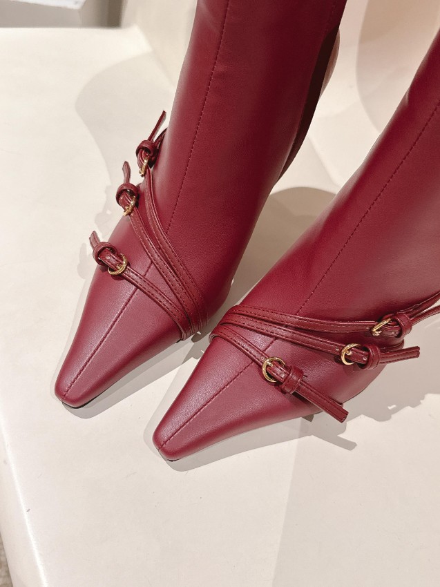 ミュウミュウ ブーツ 2025新作 スーパーコピー 優良サイト 高級感仕上げ 本格派モデル 精密ディテール 安心サイト 発送保証_3