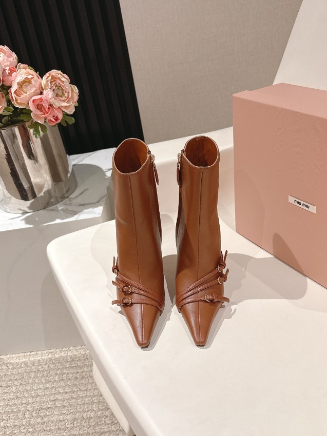 ミュウミュウ ブーツ 2025新作 ブランド コピー 安全通販 高級感仕上げ 本格派モデル 上質本革使用 安心サイト 発送保証_3