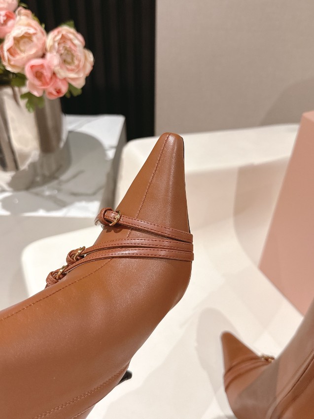 ミュウミュウ ブーツ 2025新作 ブランド コピー 安全通販 高級感仕上げ 本格派モデル 上質本革使用 安心サイト 発送保証_6