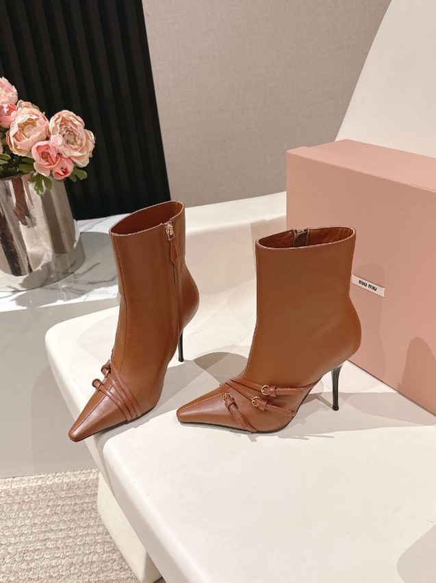 ミュウミュウ ブーツ 2025新作 ブランド コピー 安全通販 高級感仕上げ 本格派モデル 上質本革使用 安心サイト 発送保証_8