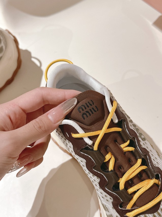 ミュウミュウ スニーカー 2025新作 ブランド コピー 高再現度 本格派モデル 高級感仕上げ 快適な履き心地 安心サイト_3