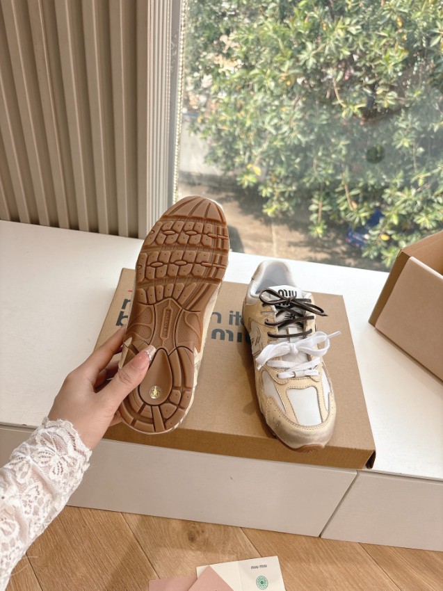 ミュウミュウ×ニューバランス スニーカー 2025新作 コピー 高再現度 本格派モデル 軽量快適仕様 高評価 安心サイト_2