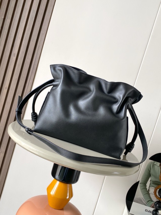 ロエベ 偽物 ドローストリングバッグ 2025新作 高再現度の美配色モデル 上質感あふれる仕上げ 安心サイト 実店舗運営_2