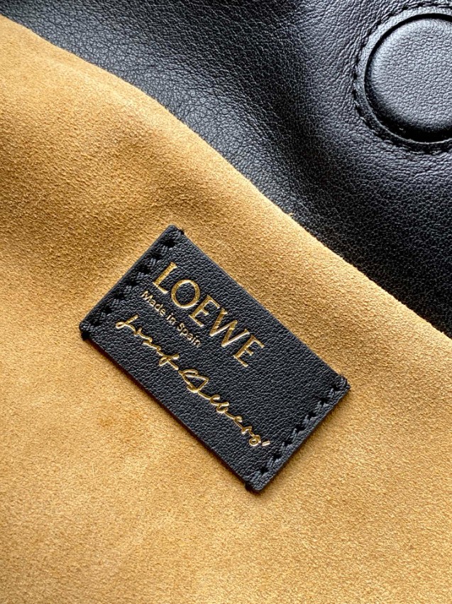 ロエベ 偽物 ドローストリングバッグ 2025新作 高再現度の美配色モデル 上質感あふれる仕上げ 安心サイト 実店舗運営_6