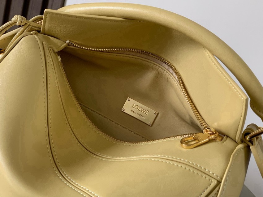 ロエベ 偽物 バレない再現度 パズルバッグ 2025新作 高再現度と上質感を両立 丁寧な縫製 安心サイト 実店舗運営_3