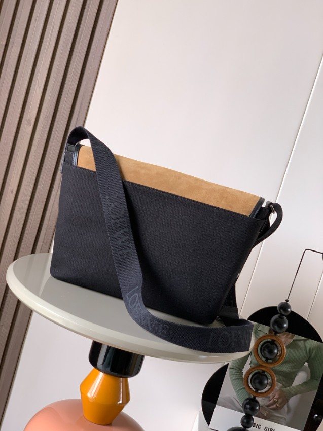 ロエベ ブランド コピー メッセンジャーバッグ 2025新作 高再現度と機能性を両立 上質素材使用 高級感仕上げ 安心サイト_2