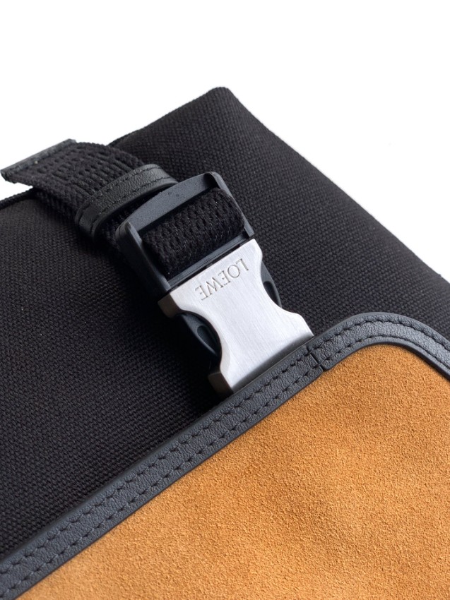 ロエベ ブランド コピー メッセンジャーバッグ 2025新作 高再現度と機能性を両立 上質素材使用 高級感仕上げ 安心サイト_5