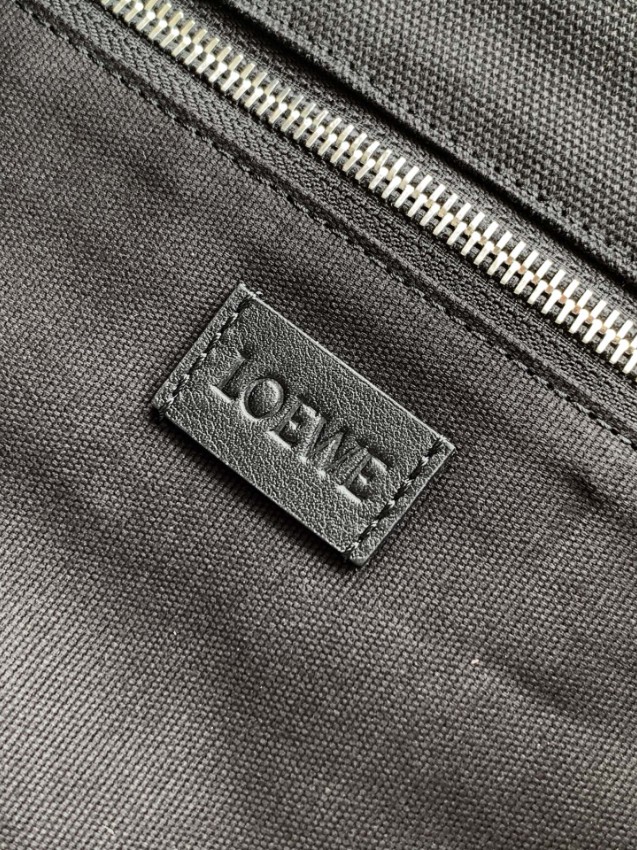 ロエベ ブランド コピー メッセンジャーバッグ 2025新作 高再現度と機能性を両立 上質素材使用 高級感仕上げ 安心サイト_7