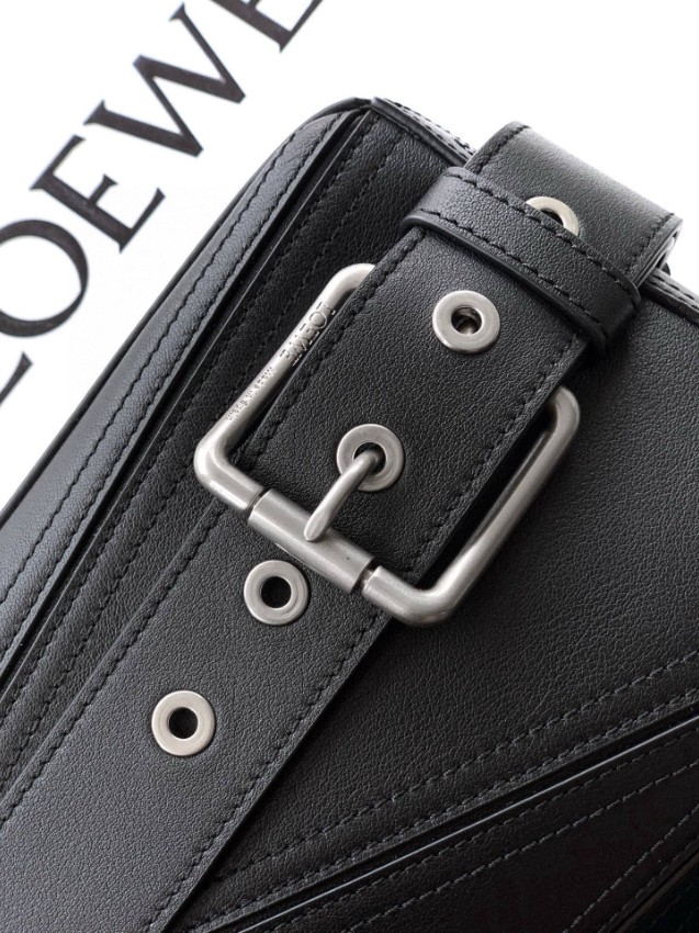 ロエベ 激安屋口コミ パズルバッグ 2025新作 高再現度モデル ベルトデザインが魅力 上質カーフ使用 高級感仕上げ 安心サイト_4