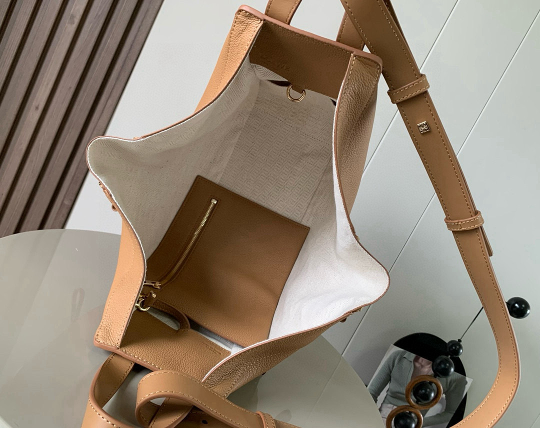 ロエベ 偽物 バレない再現度 ハンモックバッグ 2025新作 高再現度モデル 上質カーフ使用 高級感仕上げ 丁寧な縫製 安心サイト_5