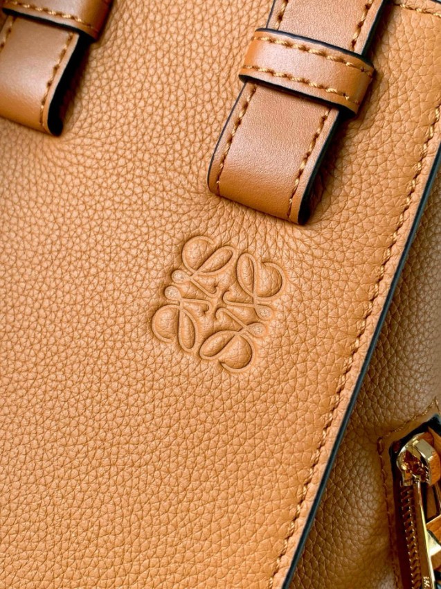 ロエベ ハンモック バッグ スモール 本革使用 高再現度 スーパーコピー 優良サイト 職人技術再現 追跡可能 安心の日本倉庫_8