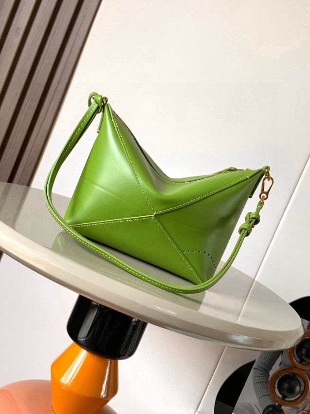 ロエベ パズル ミニ バッグ 2025新作 偽物 バレない再現度 高再現度 本革使用 職人技術再現 精密ディテール 追跡可能 安心サイト_2