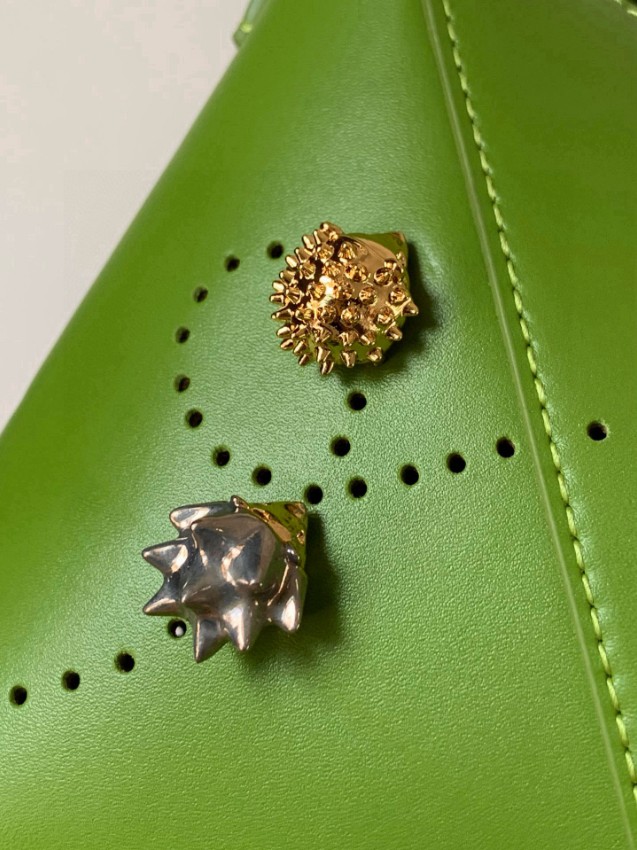 ロエベ パズル ミニ バッグ 2025新作 偽物 バレない再現度 高再現度 本革使用 職人技術再現 精密ディテール 追跡可能 安心サイト_4