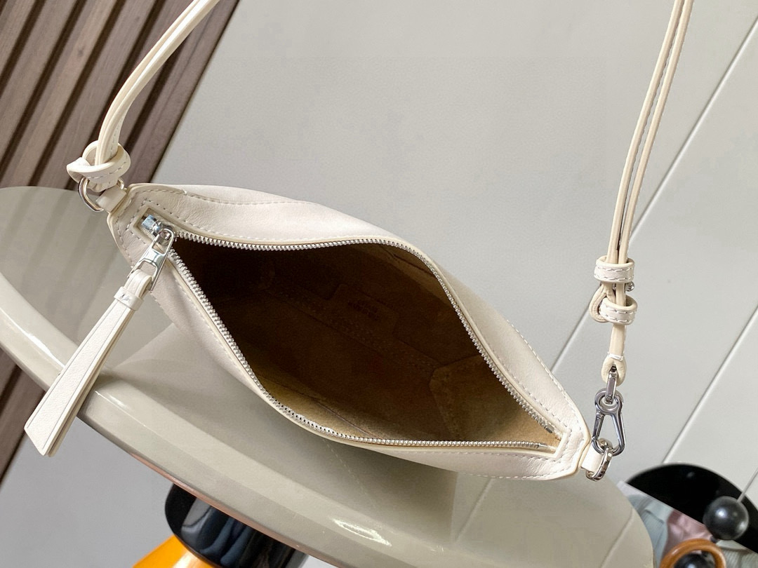 ロエベ パズル ミニ バッグ 2025新作 格安 高再現度 本革使用 精密ディテール 職人技術再現 上質感 満足度高い 安心サイト_3