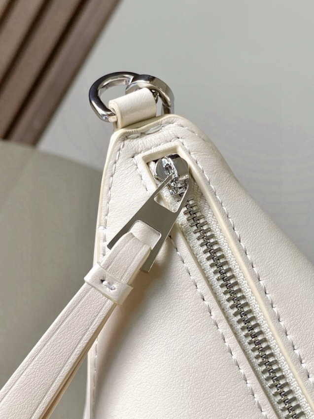 ロエベ パズル ミニ バッグ 2025新作 格安 高再現度 本革使用 精密ディテール 職人技術再現 上質感 満足度高い 安心サイト_4