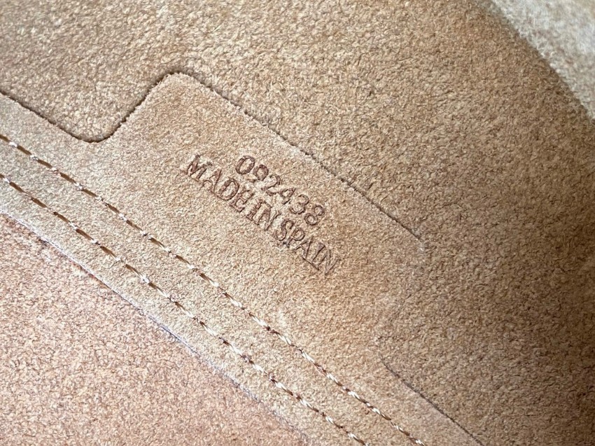 ロエベ パズル ミニ バッグ 2025新作 格安 高再現度 本革使用 精密ディテール 職人技術再現 上質感 満足度高い 安心サイト_7