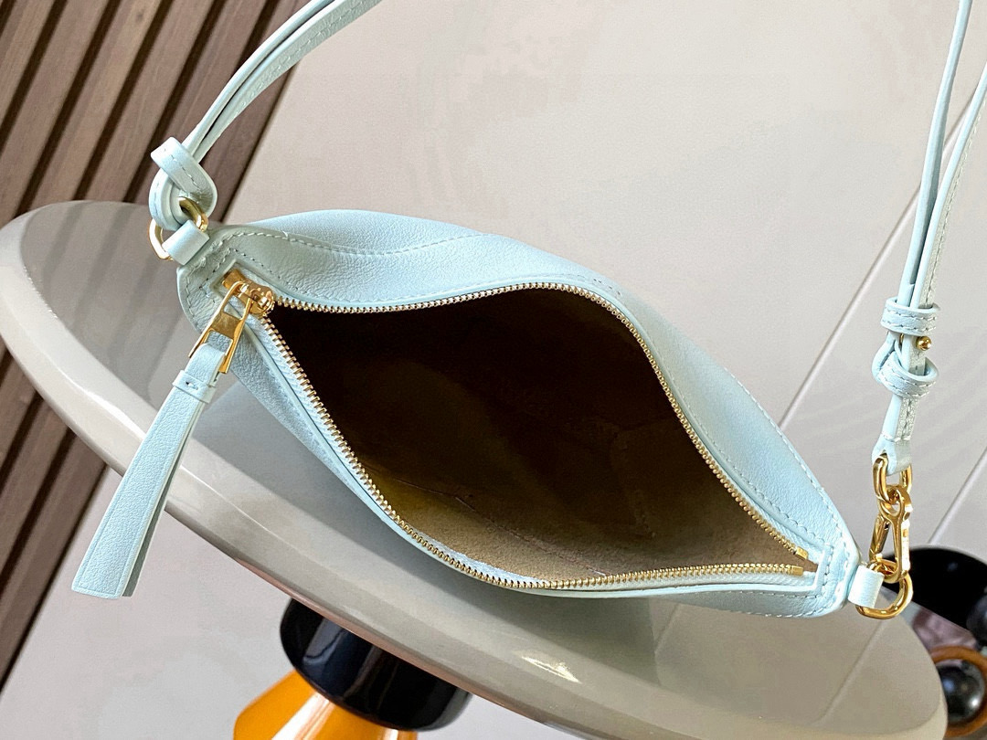 ロエベ パズル ミニ バッグ 2025新作 激安 高再現度 本革使用 精密ディテール 職人技術再現 上質感 満足度高い 安心の日本倉庫_3