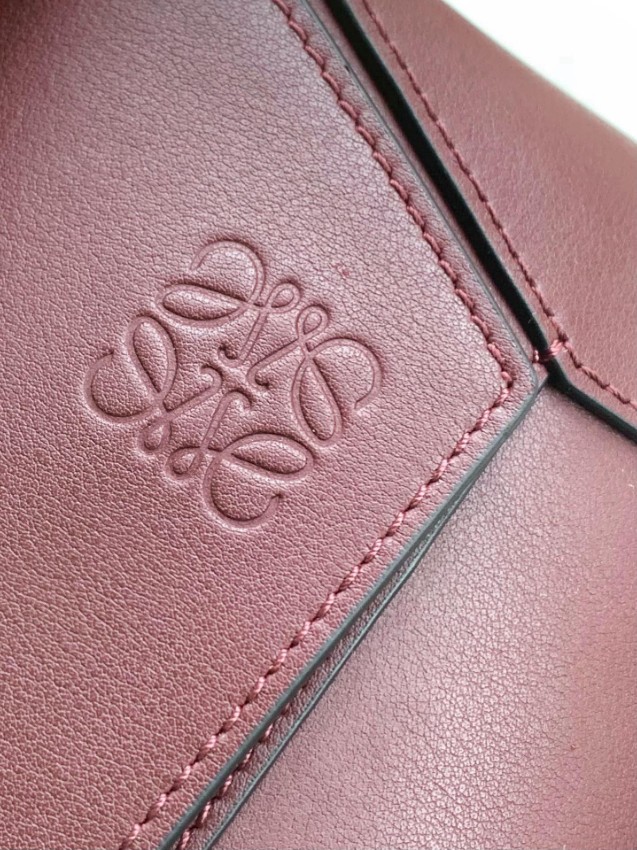 ロエベ パズル スモール バッグ 2025新作 格安 高再現度 本革使用 精密ディテール 職人技術再現 上質感 満足度高い 安心サイト_6