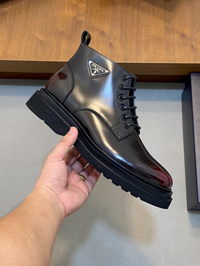 プラダ スーパーコピー ブーツ 2025新作 高再現度 光沢レザー仕様 発送保証付き 安心サイト 高級感仕上げ_2