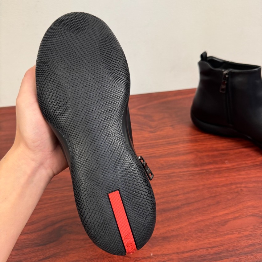 プラダ スーパーコピー 優良サイト ショートブーツ 2025新作 高級感仕上げ 本革仕様 発送保証付き 安心サイト_4