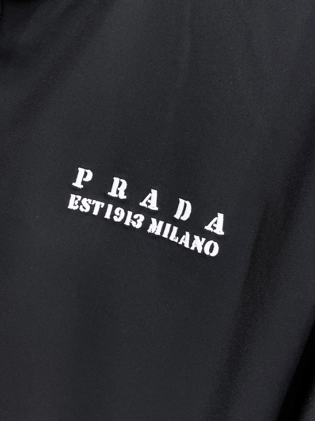 プラダ ジャージ セットアップ 2025新作 ブランド コピー 男女兼用 通気 快適な着心地 高再現度 丁寧な縫製 高級感仕上げ 即納対応_8