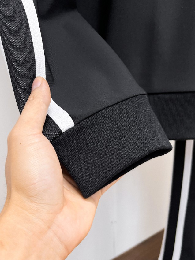 プラダ ジャージ セットアップ 2025新作 ブランド コピー 男女兼用 通気 快適な着心地 高再現度 丁寧な縫製 高級感仕上げ 即納対応_6