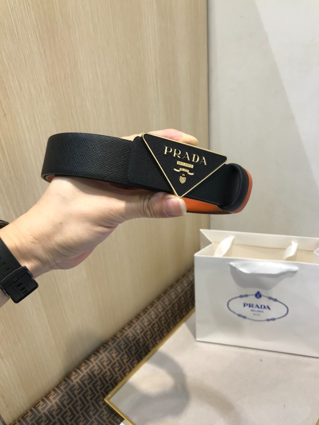 プラダ ベルト メンズ 2025新作 格安 高再現度 本革使用 トライアングルロゴ 高級感仕上げ 精密ディテール 丁寧な縫製 安心サイト_7