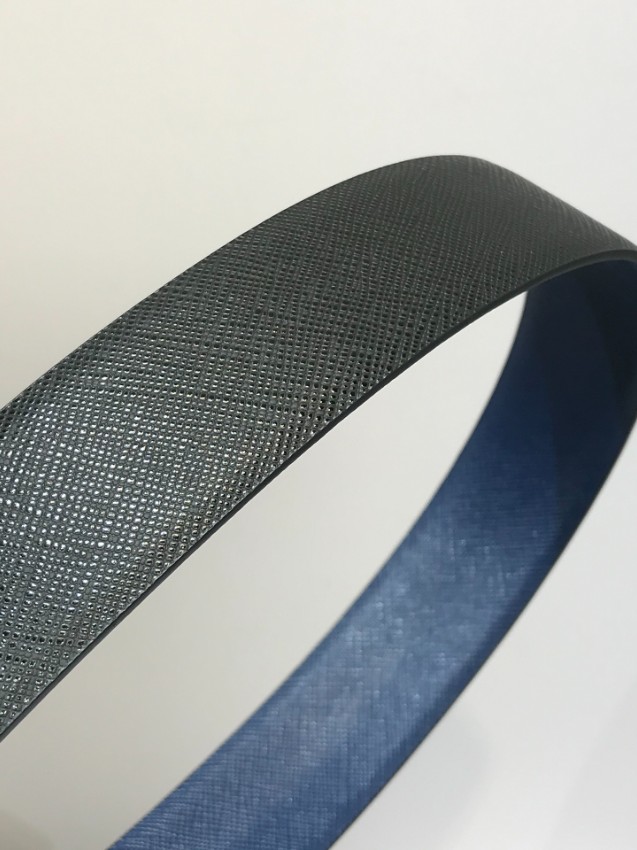 プラダ ベルト メンズ 2025新作 スーパーコピー 優良サイト 高再現度 本革使用 トライアングルロゴ 高級感仕上げ 精密ディテール 即納対応_5