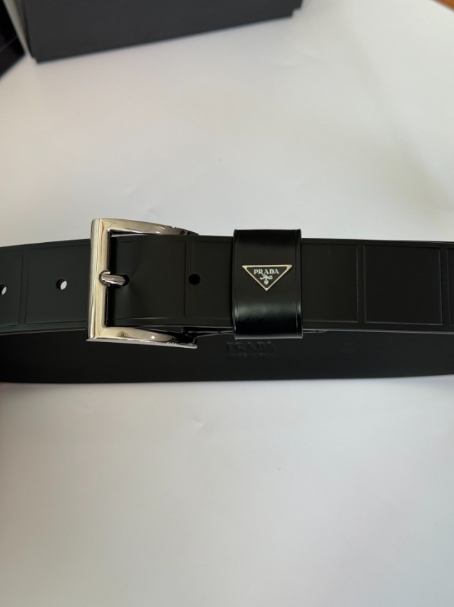 プラダ ベルト メンズ 2025新作 激安屋口コミ 高再現度 ラバー素材 トライアングルロゴ 精密ディテール 高級感仕上げ 上質感 即納対応_5