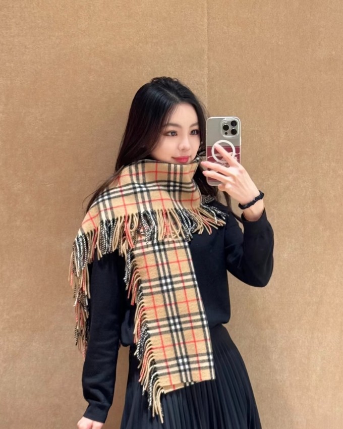 バーバリー マフラー メンズ レディース ブランド コピー 優良店 カシミヤチェック 高級感 保温性抜群 冬ギフト人気_5