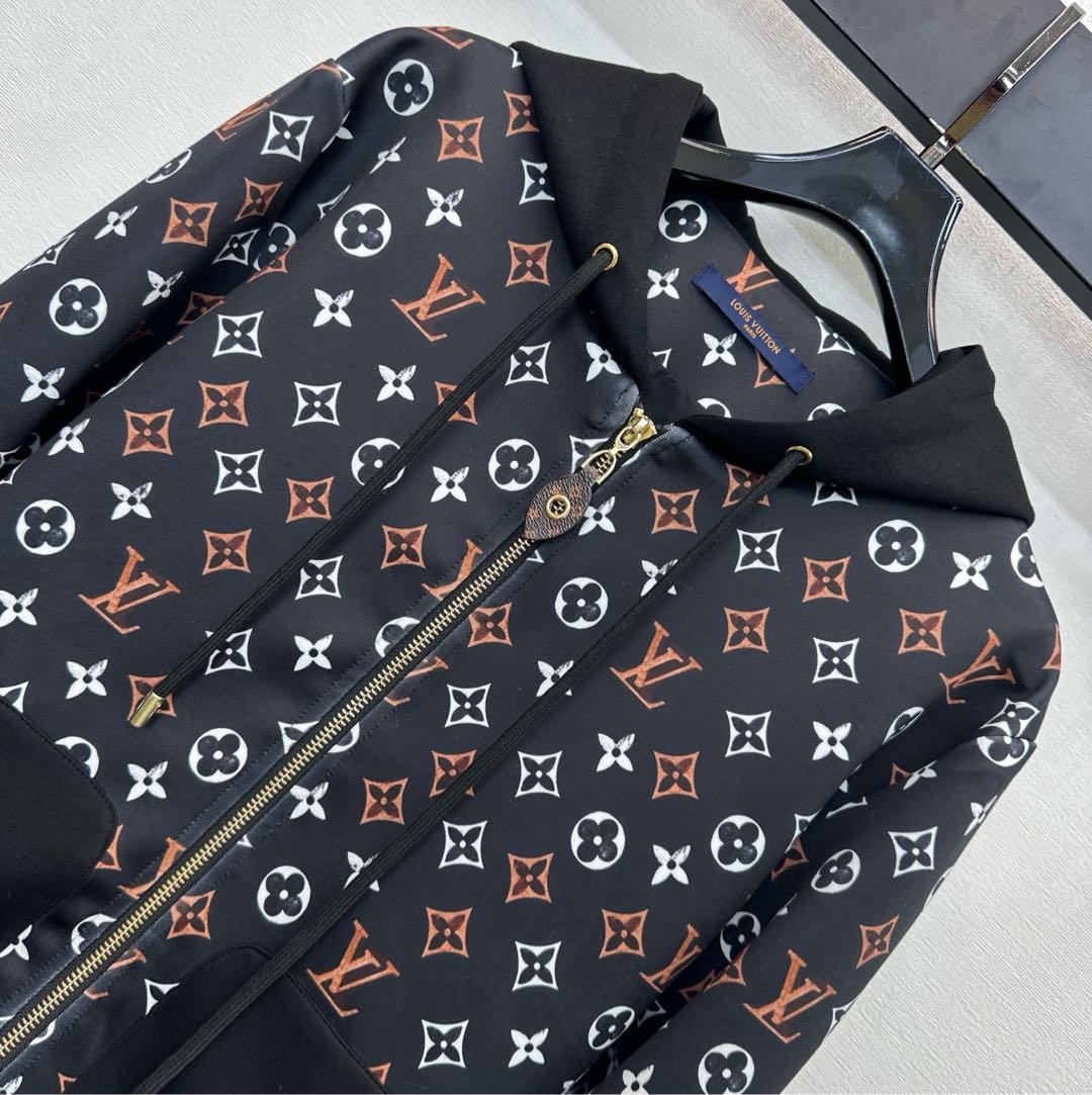 ルイヴィトン モノグラム ブラックパーカー 通気 快適な着心地 ブランド服 スーパーコピー 高再現度 メンズジャケット 安心サイト_4