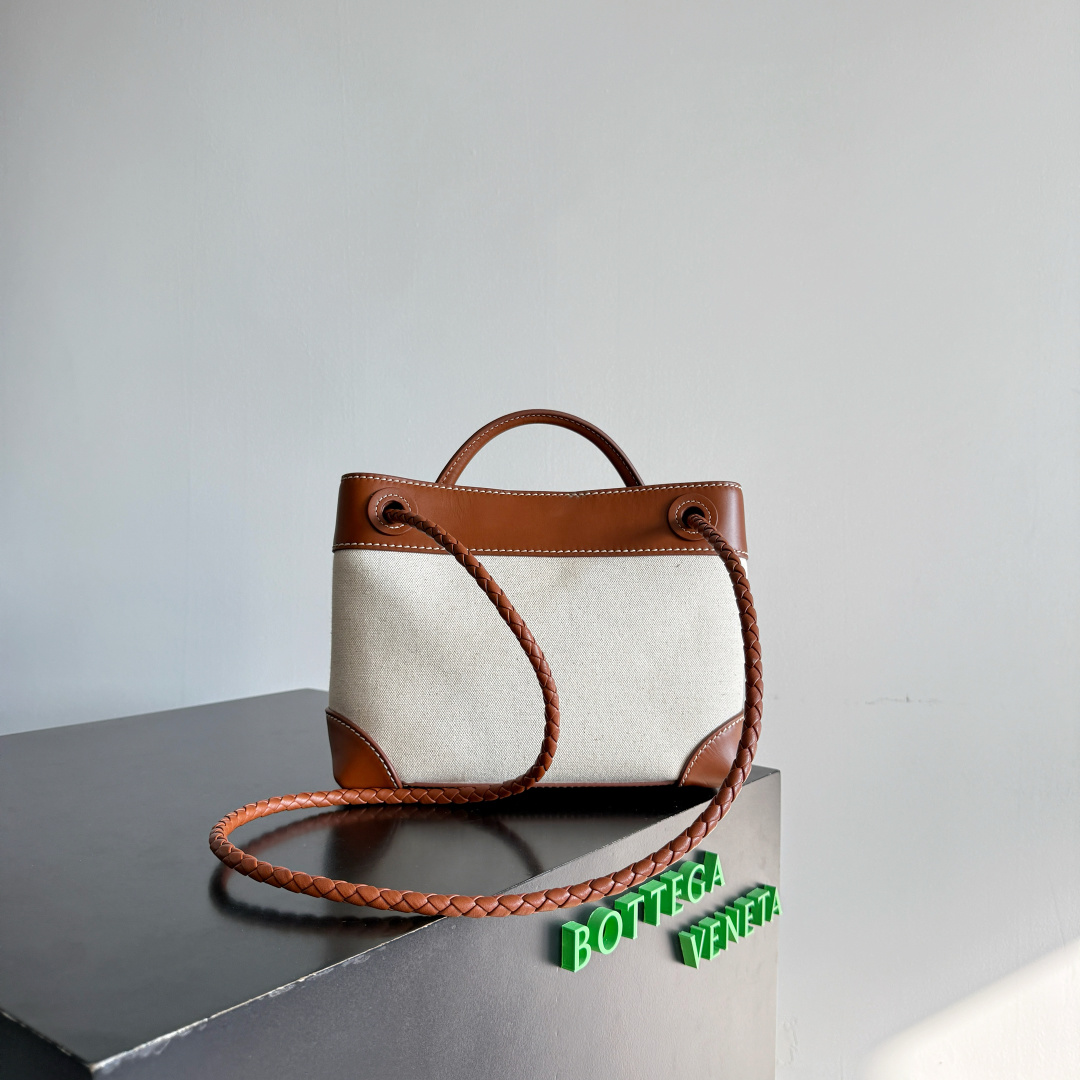 ボッテガ・ヴェネタ トートバッグ コピー 2025新作 高再現度キャンバス×ブラウンレザー仕様 秘密厳守配送対応モデル_2