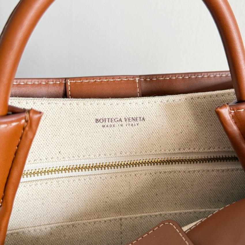 ボッテガ・ヴェネタ トートバッグ コピー 2025新作 高再現度キャンバス×ブラウンレザー仕様 秘密厳守配送対応モデル_9