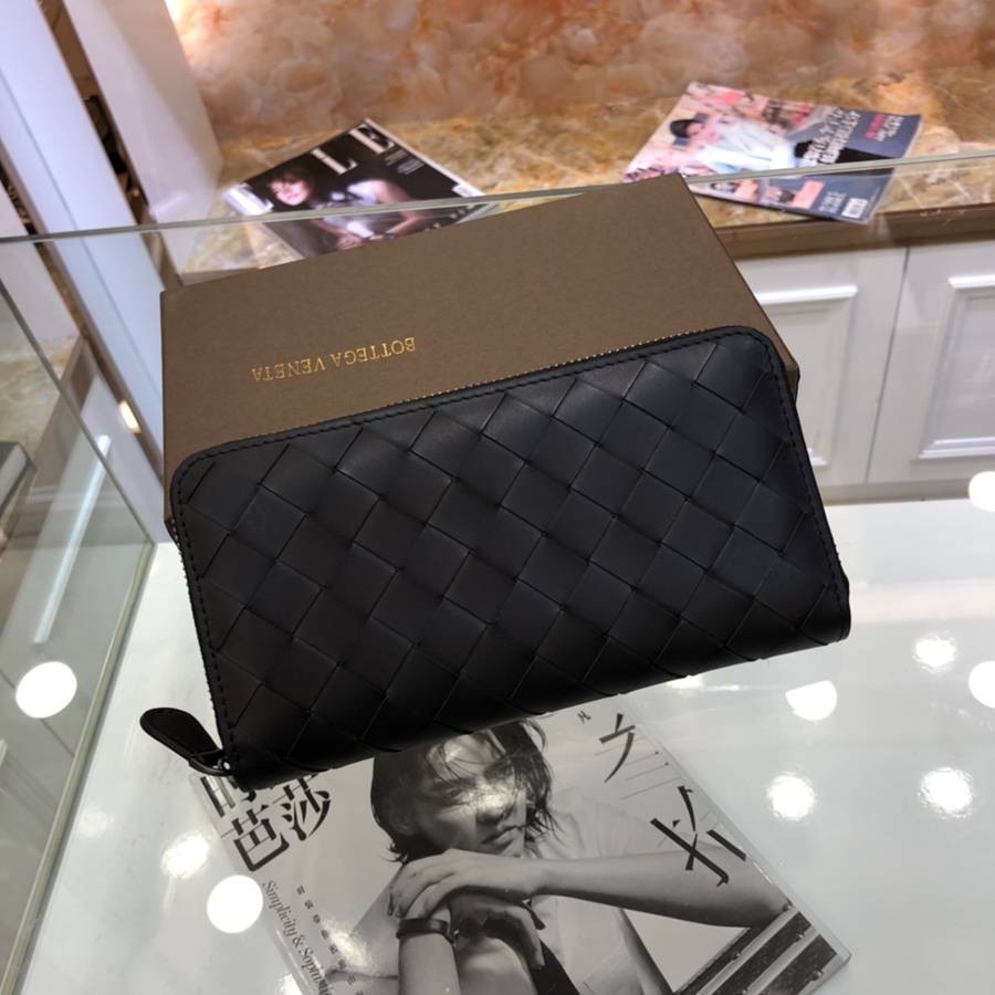 bottegaveneta-copy-wallet-functionality-20241120 (4).jpg