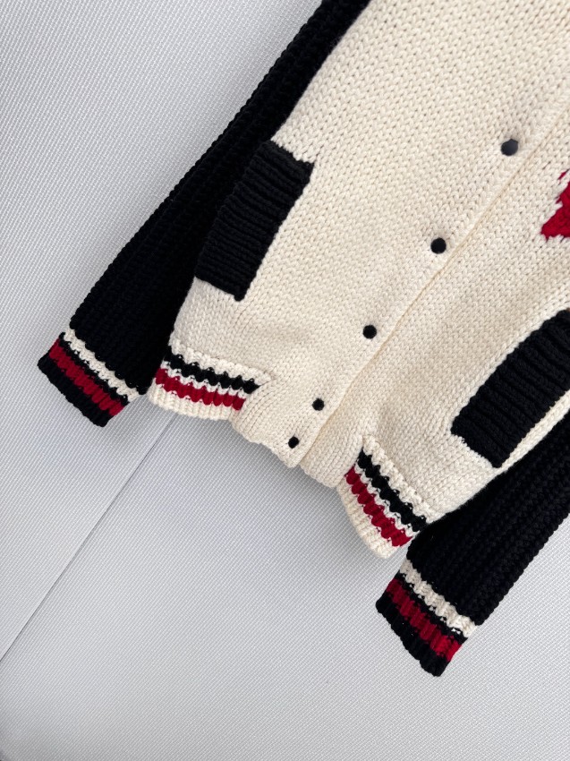 ヴィヴィアンウエストウッド コピー 2025新作 セーター 高再現度 通気 快適な着心地 上質感 丁寧な縫製 安心サイト リピーター多数_4