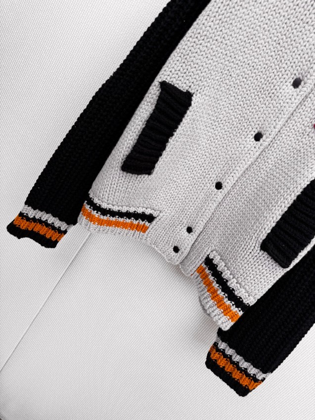 ヴィヴィアンウエストウッド 激安屋口コミ 2025新作 セーター 高再現度 通気 快適な着心地 上質感 丁寧な縫製 安心サイト ユーザー満足保証_2