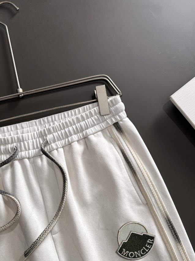 モンクレール スウェットパンツ 偽物 バレない再現度 2025新作 高級感仕上げ 通気 快適な着心地 男女兼用 安心サイト_3