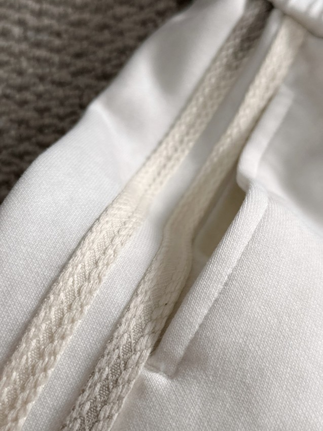 モンクレール スウェットパンツ 偽物 バレない再現度 2025新作 高級感仕上げ 通気 快適な着心地 男女兼用 安心サイト_4