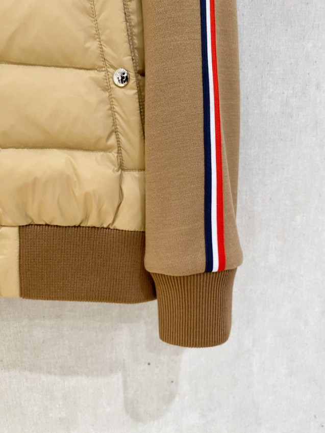 モンクレール ダウンジャケット スーパーコピー 優良サイト 2025新作 高級感仕上げ トリコロールライン 男女兼用 軽量設計_5