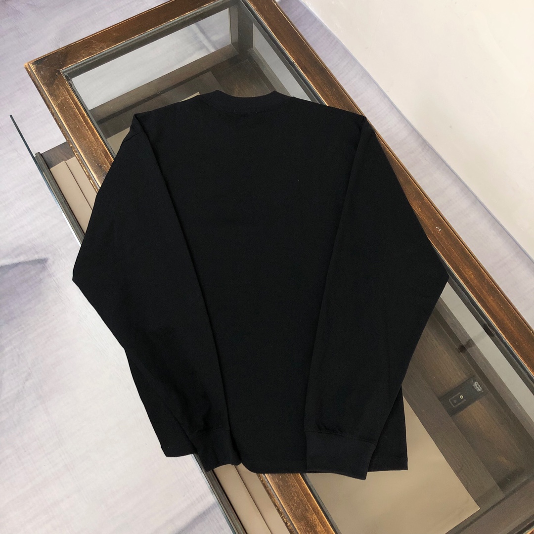 モンクレール ロンT ブランド コピー 安全通販 2025新作 高級感仕上げ 男女兼用 快適な着心地 上質コットン素材_2