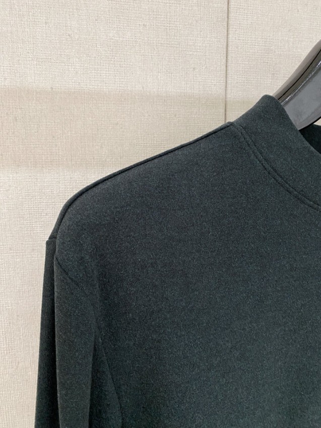 モンクレール ロンT ブランド コピー 安全通販 2025新作 高級感仕上げ 上質コットン素材 男女兼用 快適な着心地_7